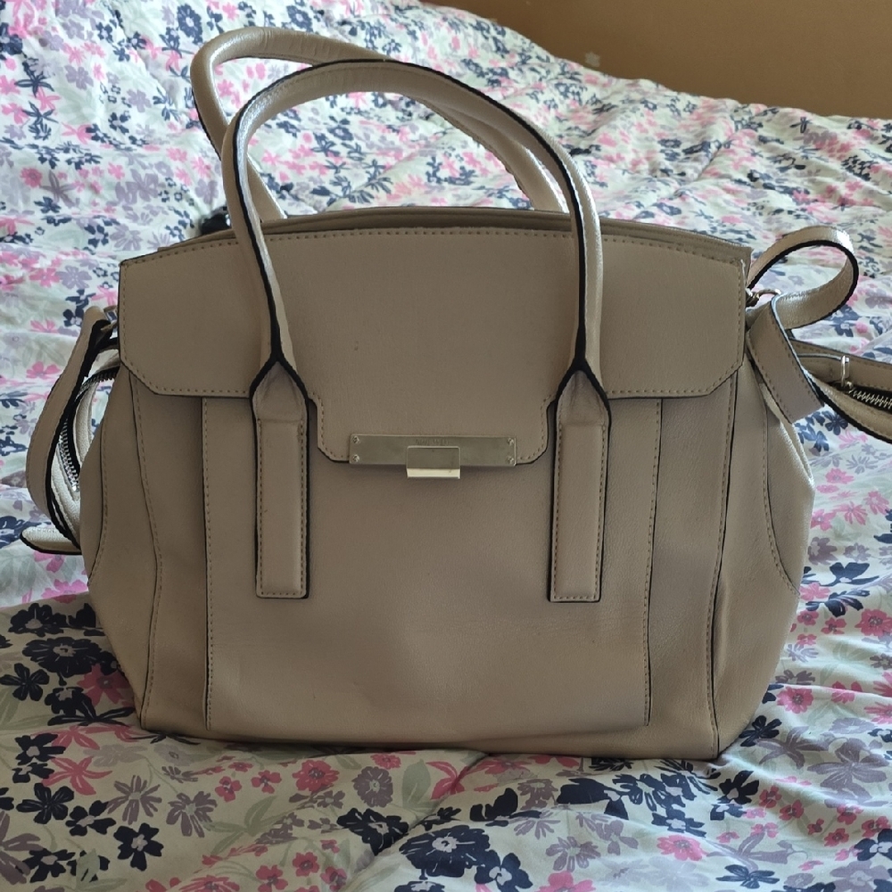 Elegant Cream Handbag